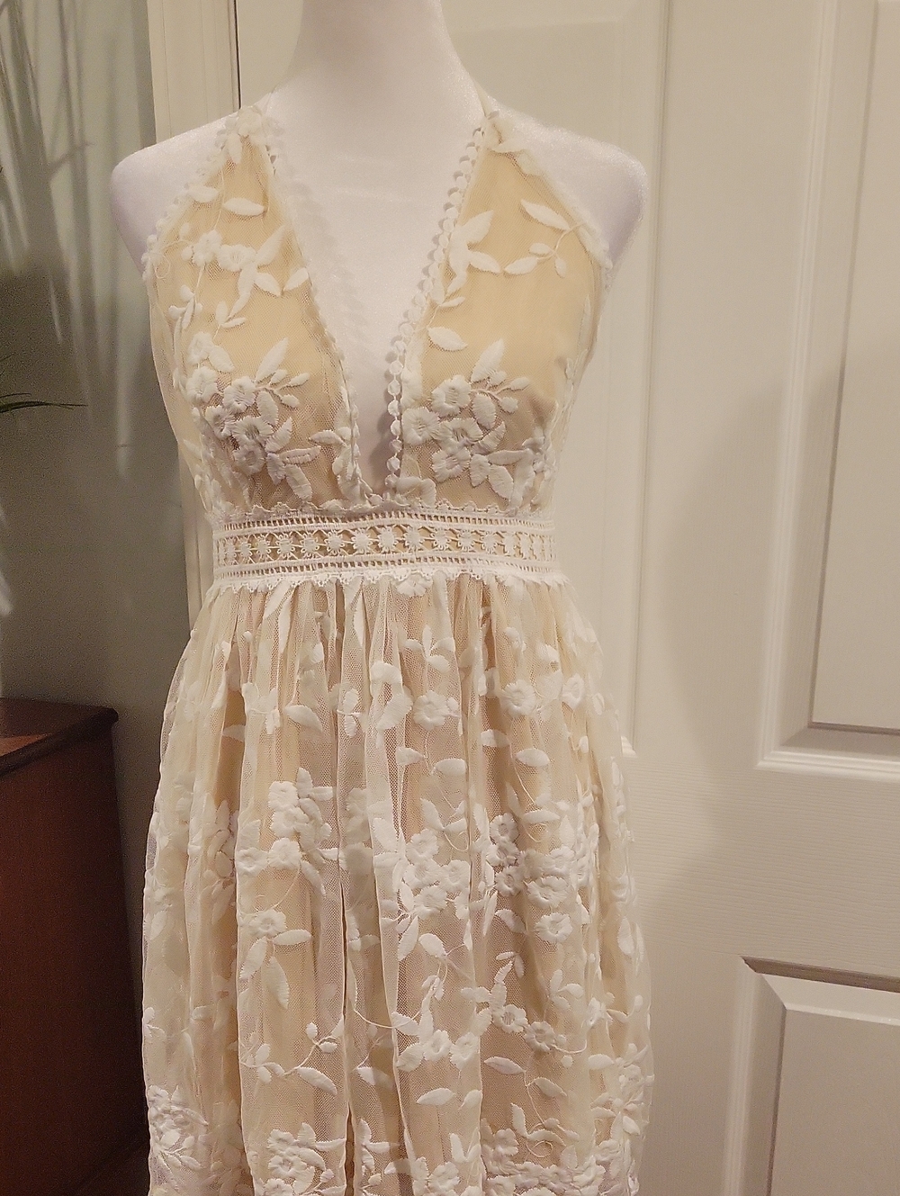 Cupshe White Lace Halter Mini Dress with Nude Liner